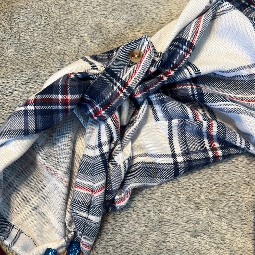 Button down - Picture 3 of 3